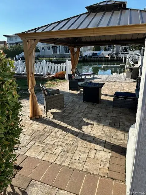 2 Sutton Place, Massapequa, NY 11758 - #3