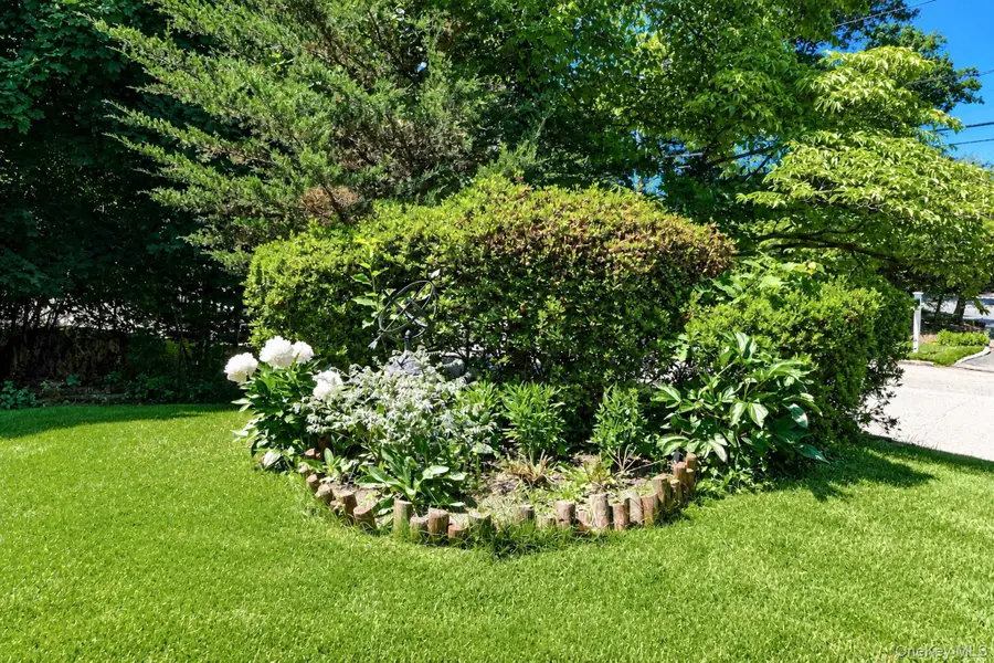23 Whitney Gate, Smithtown, NY 11787 - #3