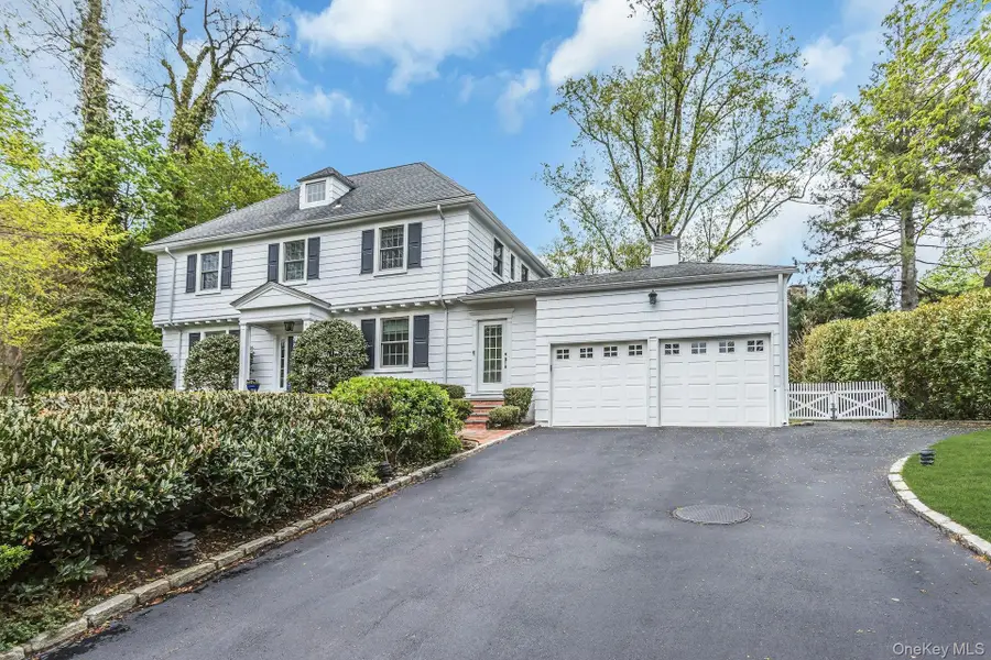 21 The Birches, Roslyn Estates, NY 11576 - #3