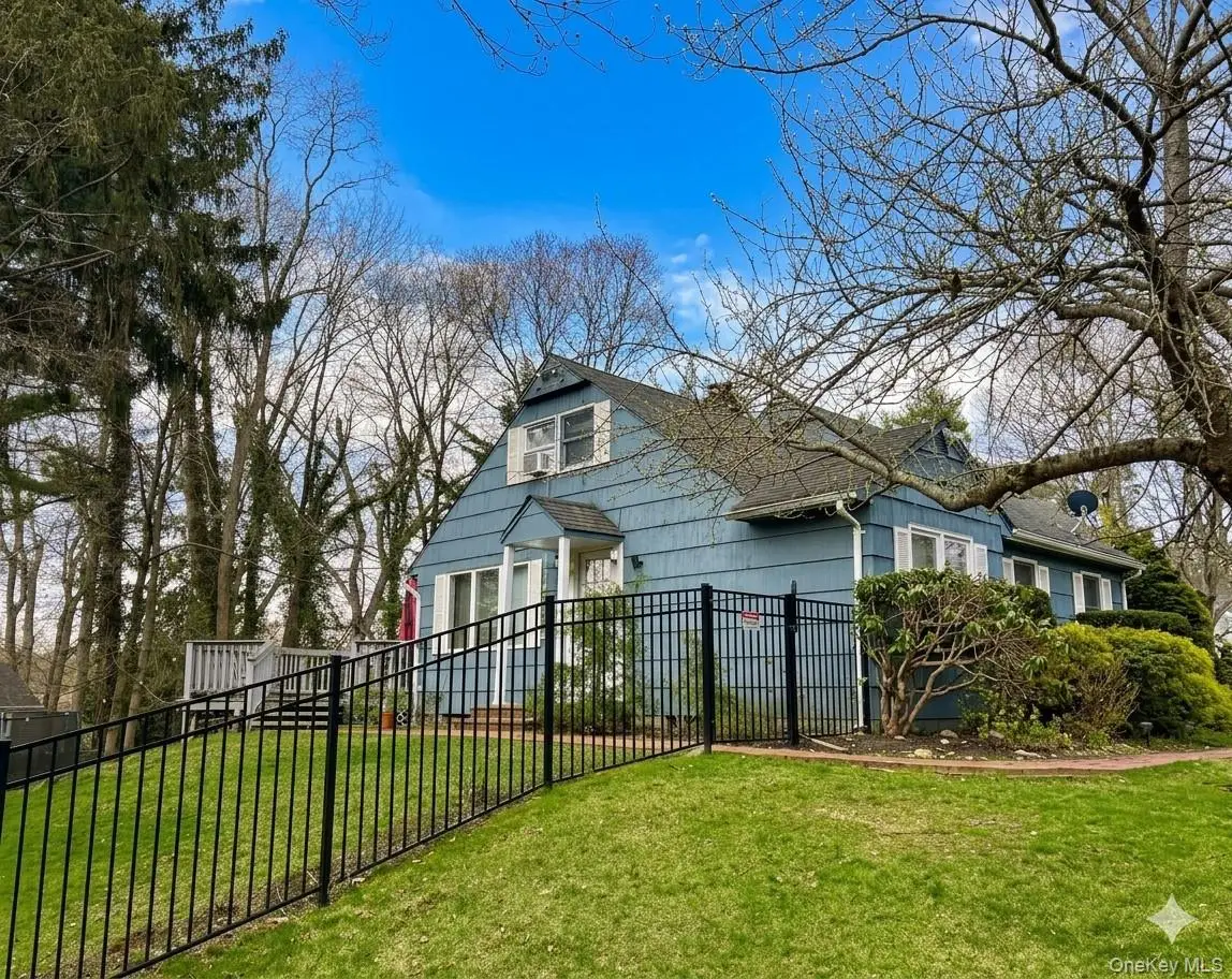 19 Nursery Road, Melville, NY 11747 - #1