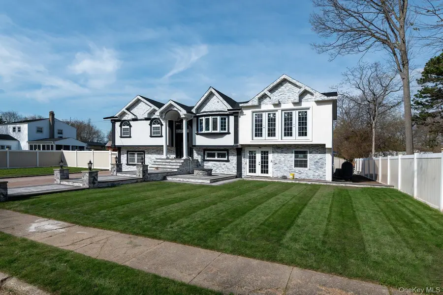 478 Mayflower Avenue, Brentwood, NY 11717 - #2