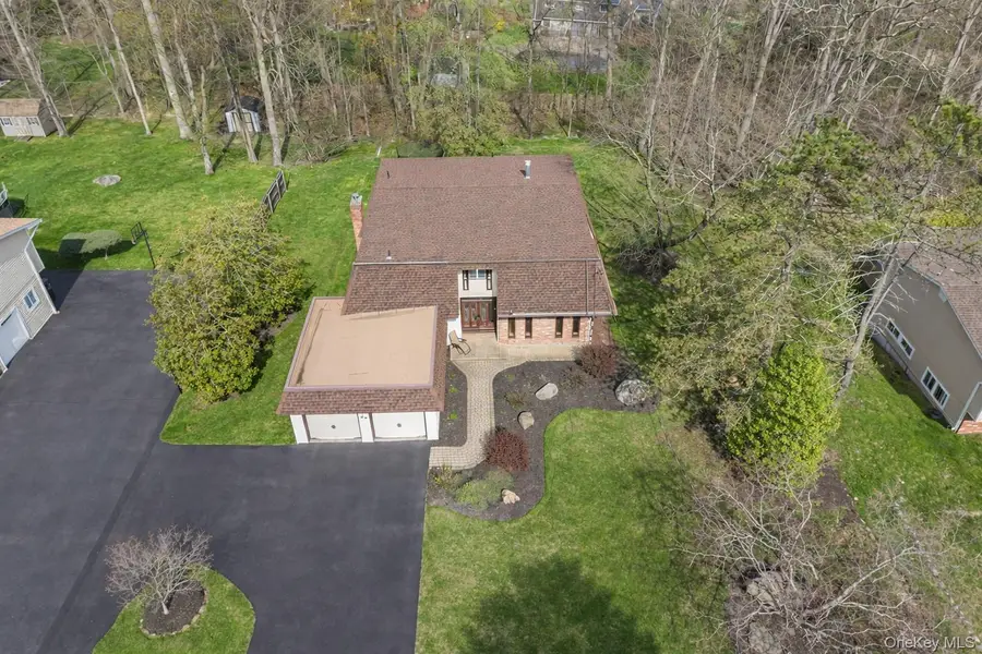 84 Tennyson Drive, Nanuet, NY 10954 - #3