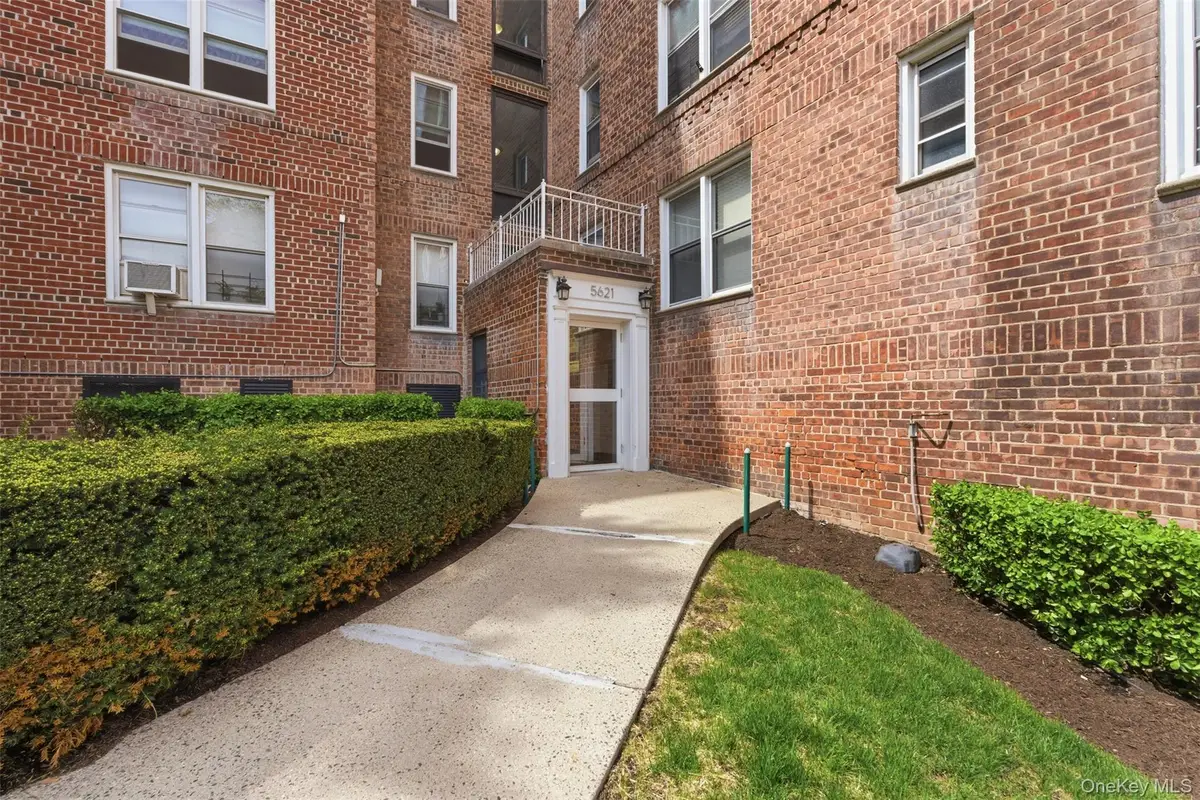 5621 Netherland Avenue #3D, Bronx, NY 10471 - #1