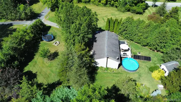 5 Red Cedar Lane, Millerton, NY 12546