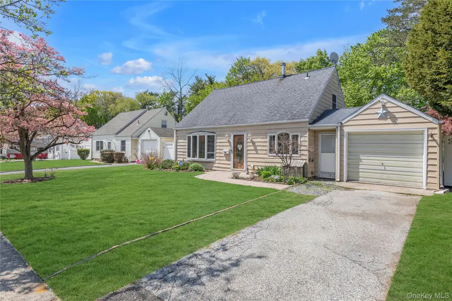 304 Jamaica Boulevard, Carle Place, NY 11514 - #2