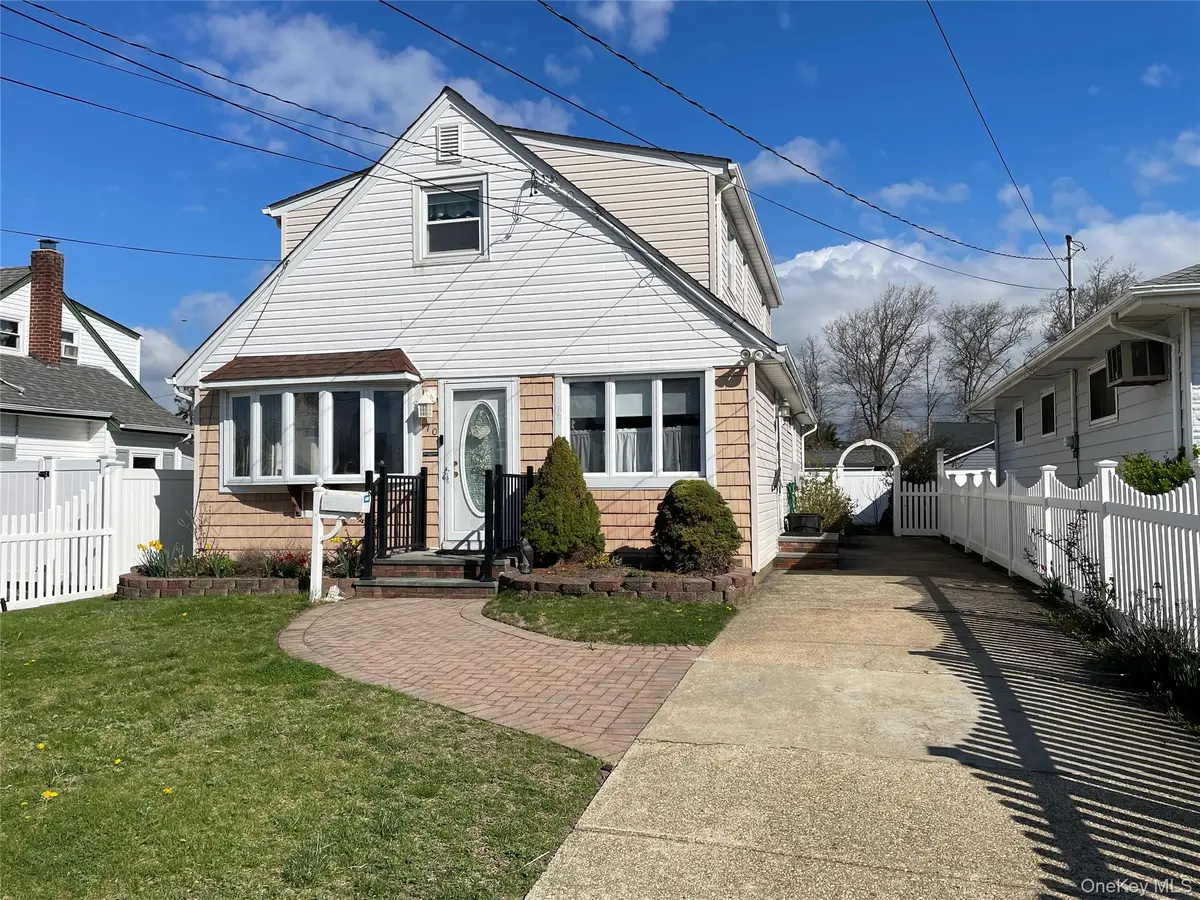 70 E Neptune Avenue, Lindenhurst, NY 11757 - #1