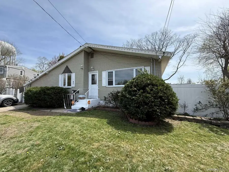 40 Chapel Hill Drive, Brentwood, NY 11717 - #2