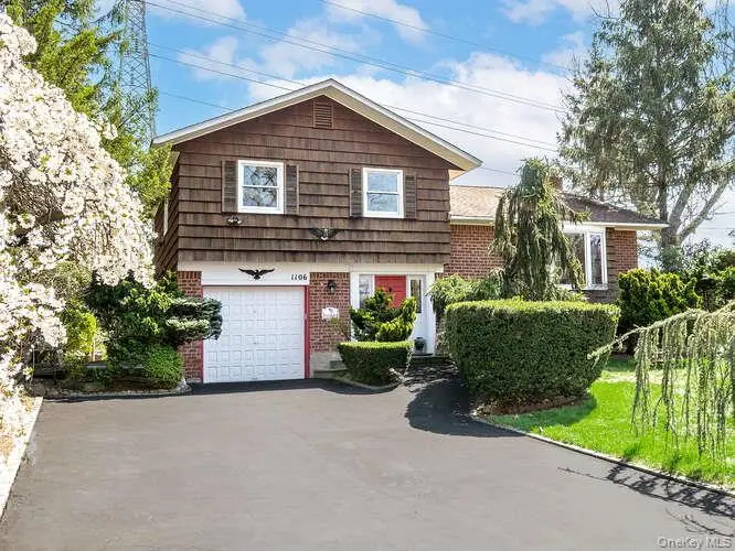 1106 Glen Cove Avenue, Glen Head, NY 11545 - #1