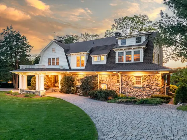 25 West Drive, Plandome, NY 11030