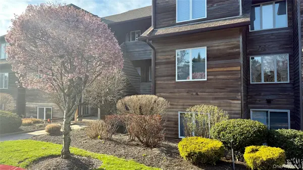 508 Fox Hill Drive, Baiting Hollow, NY 11933