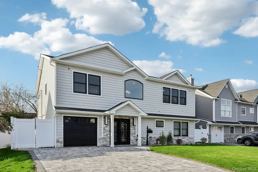 129 Tardy Lane S, Wantagh, NY 11793 - #2