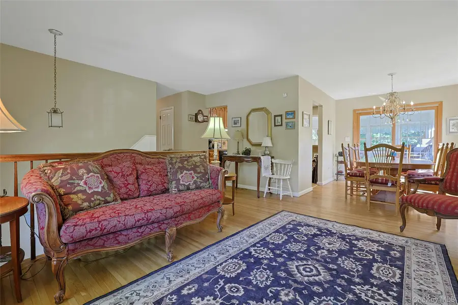 21 Kreuz Drive, West Nyack, NY 10994 - #3
