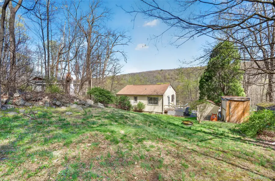 689 Sprout Brook Road, Putnam Valley, NY 10579 - #2