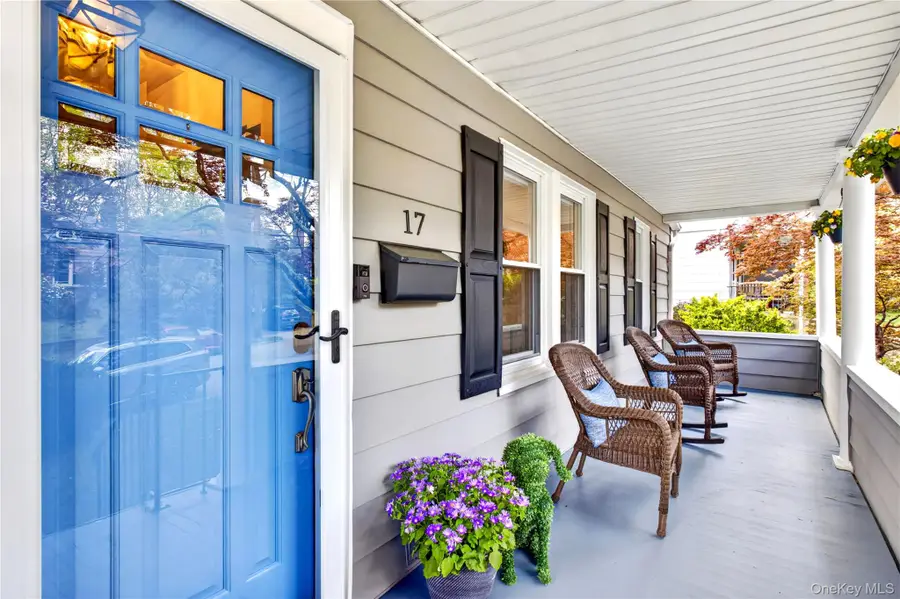 17 Neulist Avenue, Port Washington, NY 11050 - #2