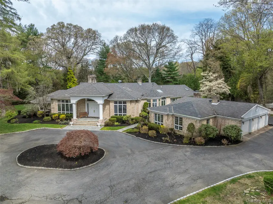 1095 Pine Valley Road, Upper Brookville, NY 11771 - #2