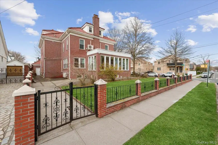 20931 39th Avenue, Bayside, NY 11361 - #3