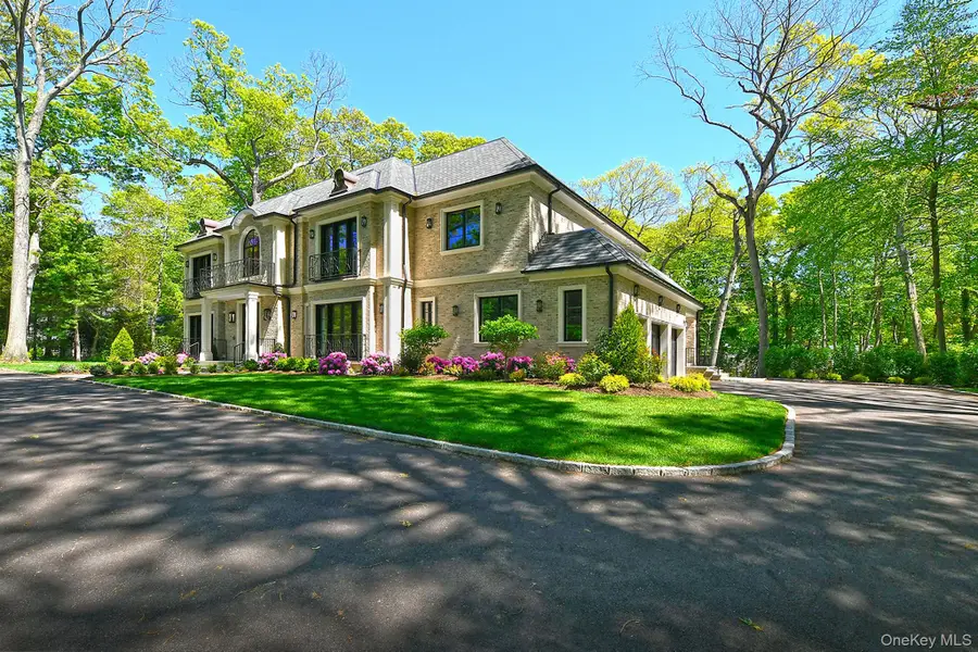20 Knollwood Road, Brookville, NY 11545 - #2