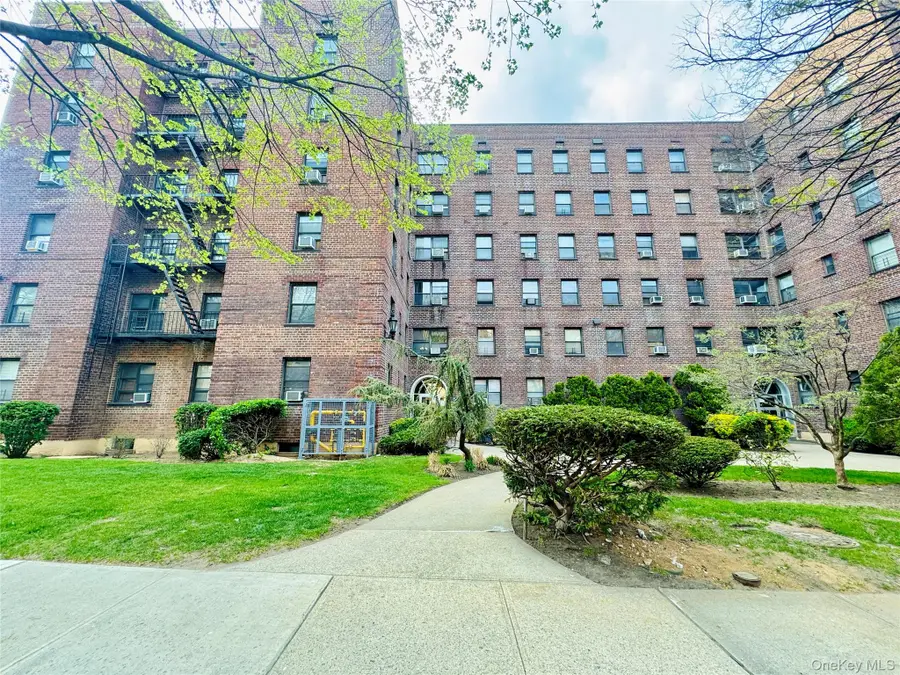 2518 Union Street #2E, Flushing, NY 11354 - #2