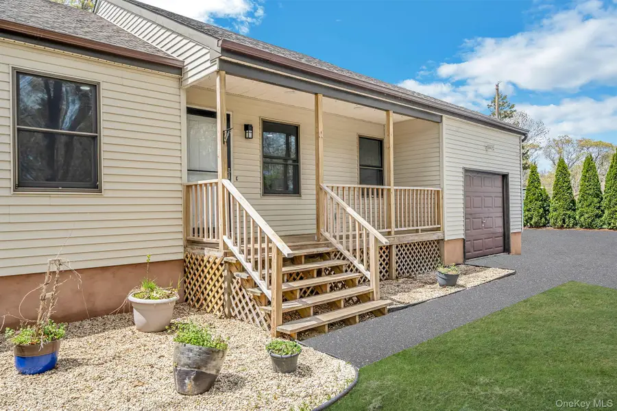 104 Cedarhurst Avenue, Medford, NY 11763 - #2