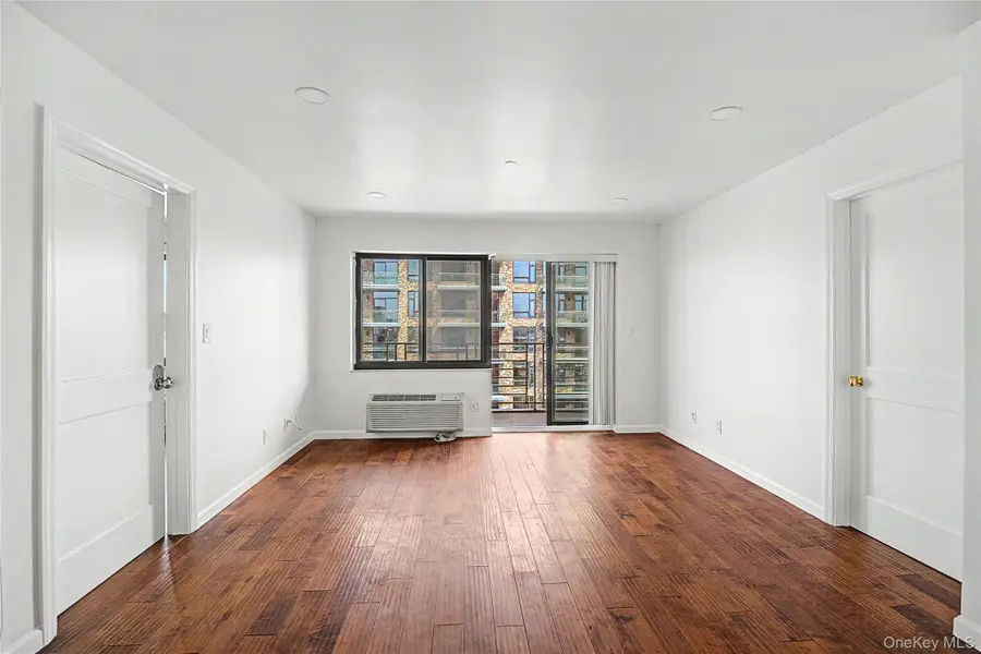 3138 137th Street #7B, Flushing, NY 11354 - #2