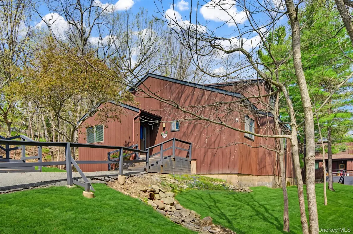 8 Laurel Court, Highland Mills, NY 10930 - #1