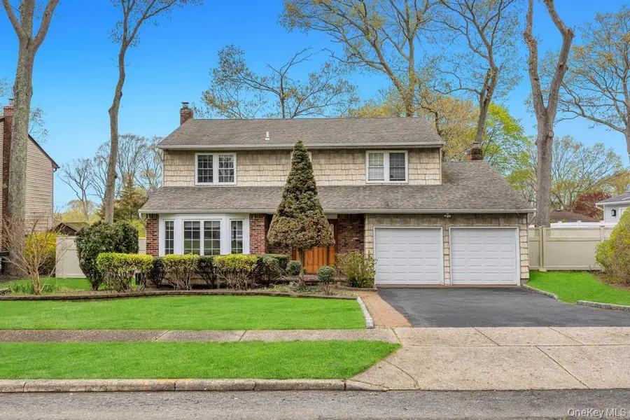 9 Chester Street, Smithtown, NY 11787 - #2