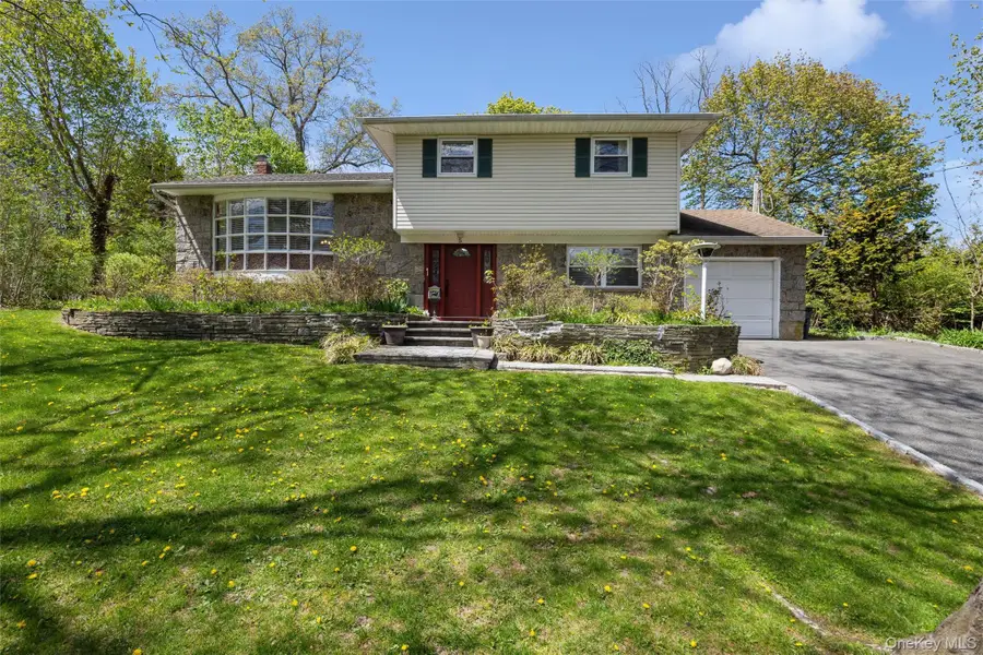 5 Highpoint Drive, Huntington, NY 11743 - #2