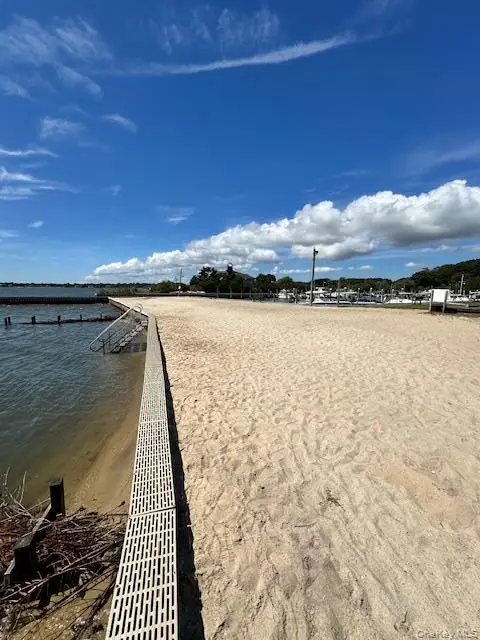 26 Canvasback Lane, East Quogue, NY 11942 - #2