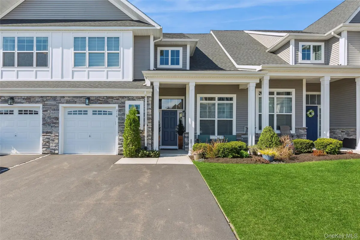 216 Belmont Circle, Yaphank, NY 11980 - #1