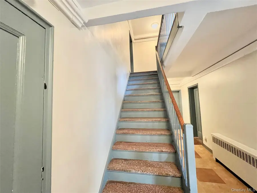 1 E Mill Drive #2G, Great Neck, NY 11021 - #2