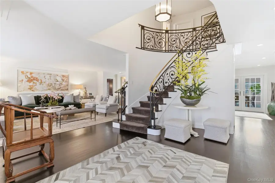 17 Quaker Ridge Road, Brookville, NY 11545 - #2