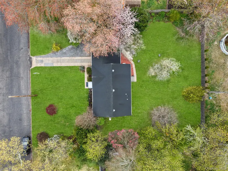 126 Foxdale Lane, Port Jefferson, NY 11777 - #2