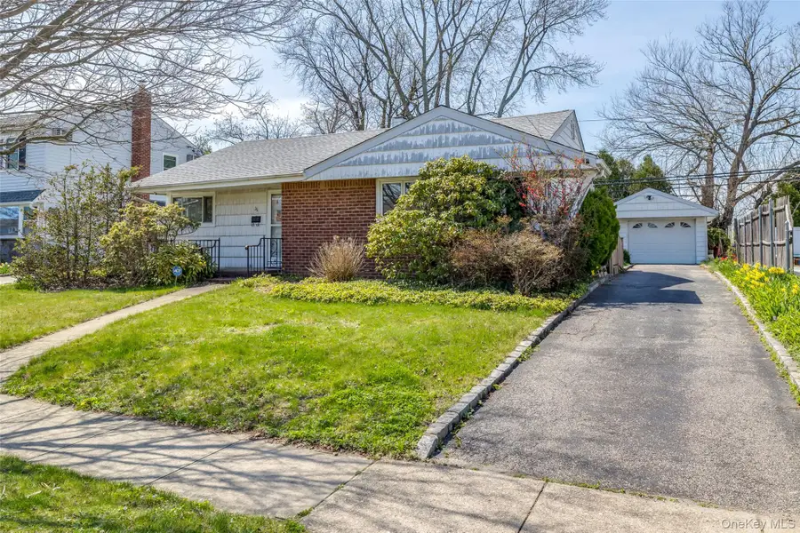 36 Seitz Drive, Bethpage, NY 11714 - #2