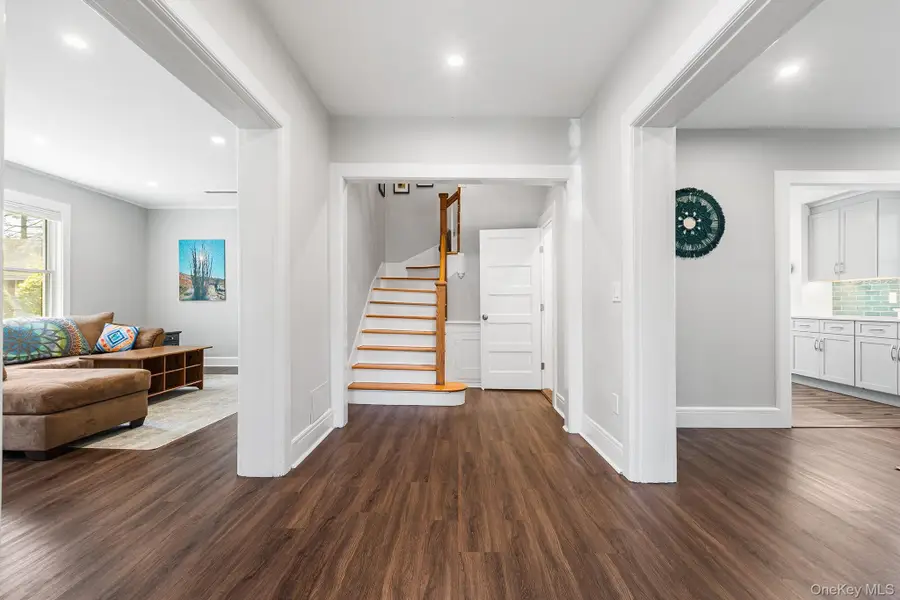 29 Howard Avenue, White Plains, NY 10606 - #2