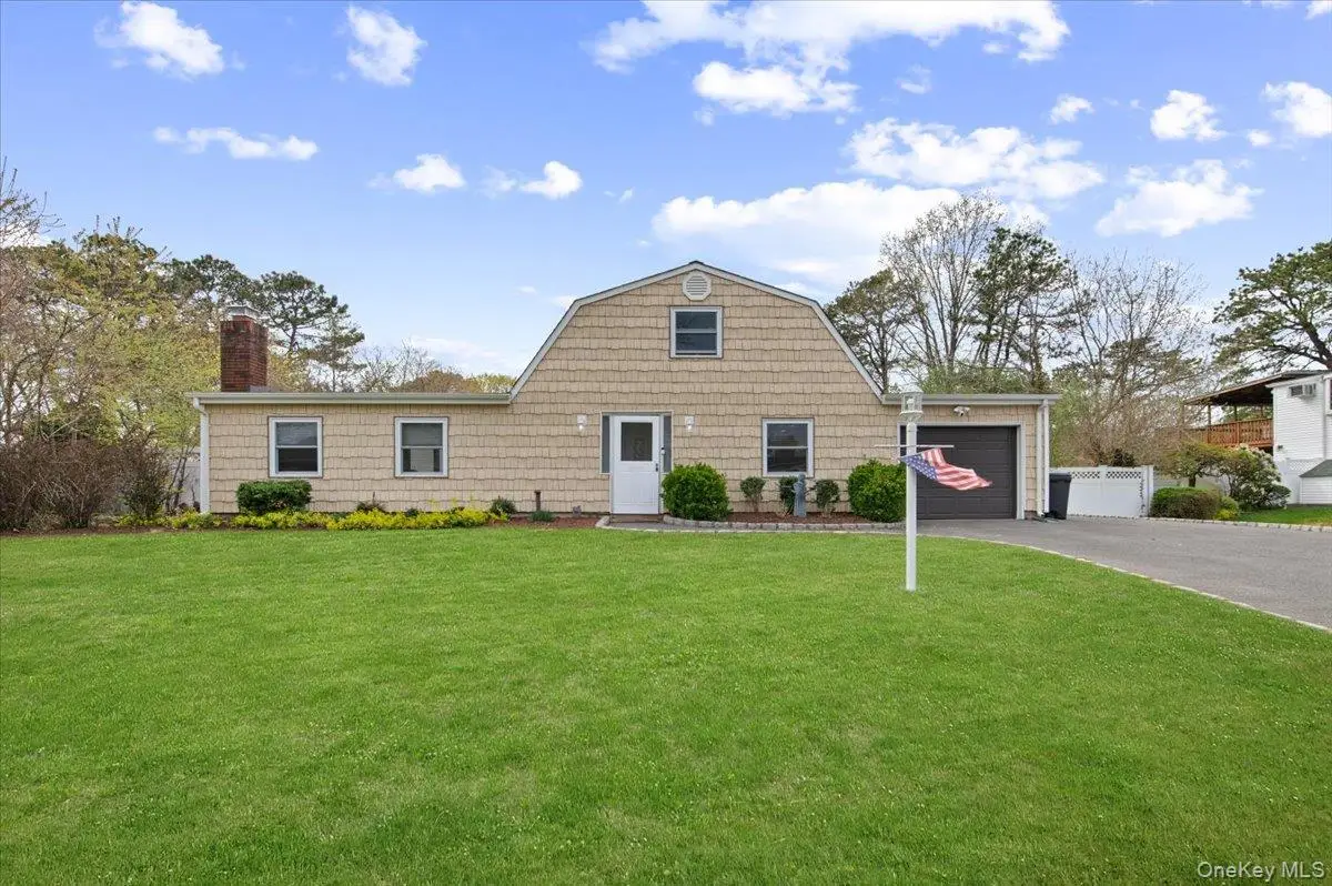 22 Redpine Road, Medford, NY 11763 - #1