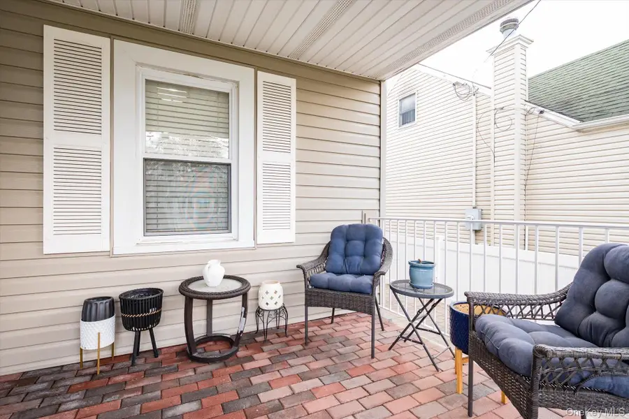38 Orchard Street, Merrick, NY 11566 - #3
