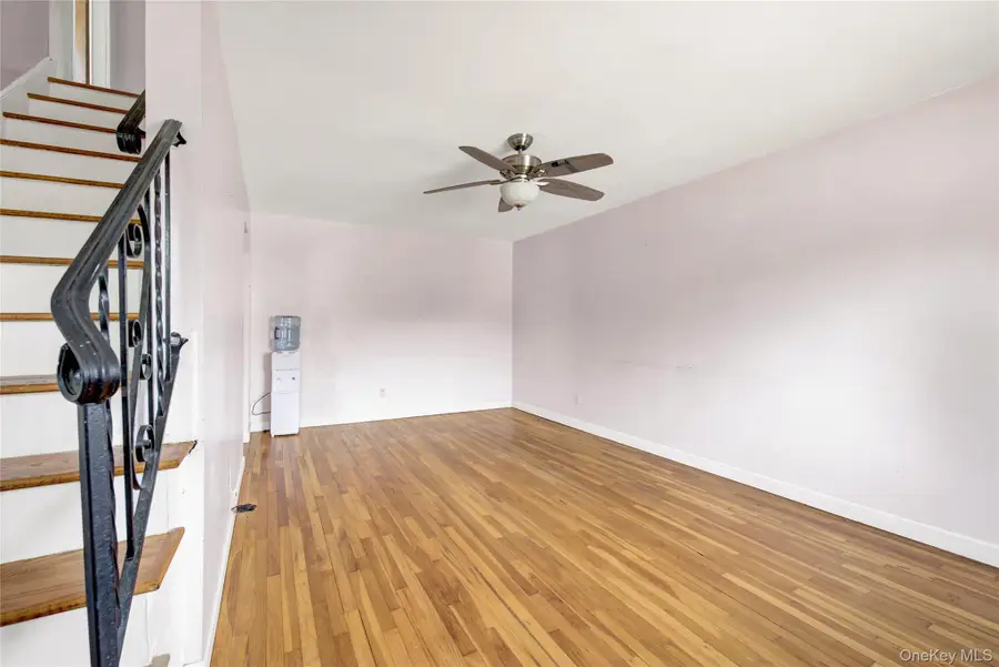 181 N 3rd Street, Bethpage, NY 11714 - #3