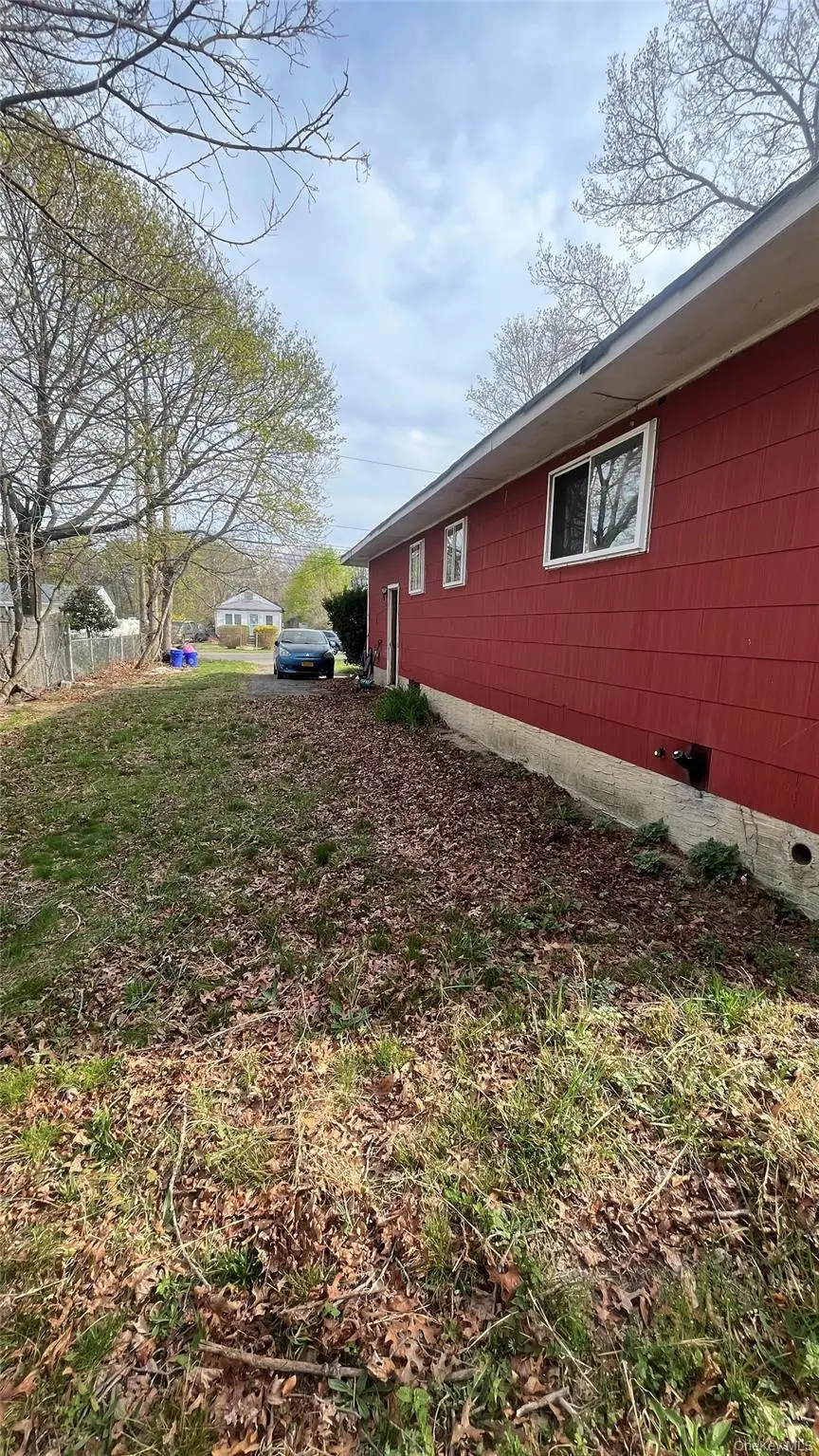 49 Gordon Avenue, West Babylon, NY 11704 - #2