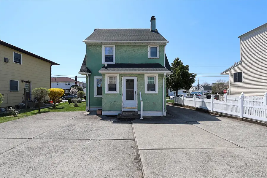 1424 Kiefer Avenue, Elmont, NY 11003 - #3