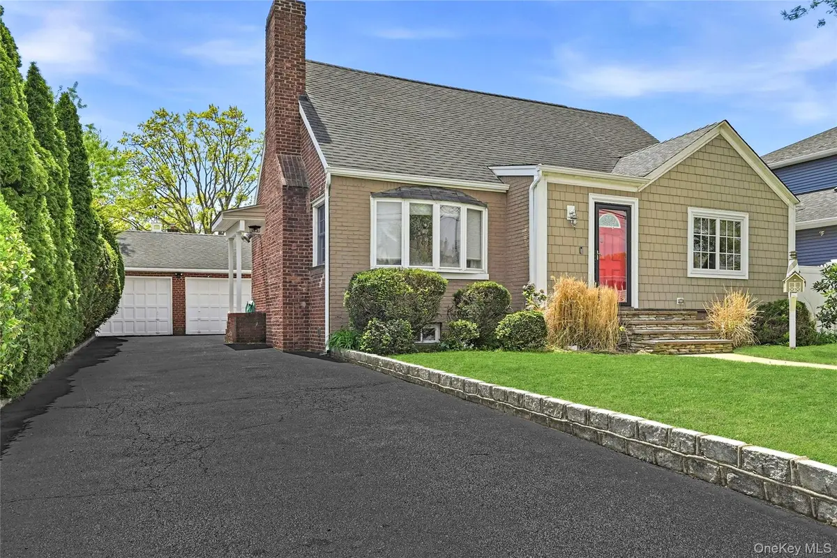 166 Abbey Street, Massapequa Park, NY 11762 - #1