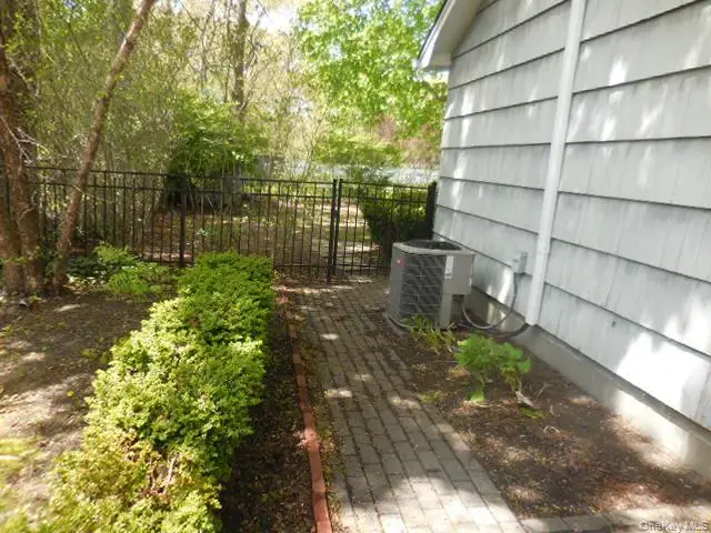 194 Phyllis Drive, Patchogue, NY 11772 - #3