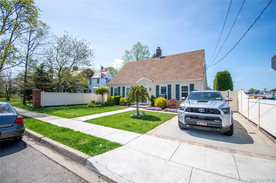 3 Park Avenue, Baldwin, NY 11510 - #3