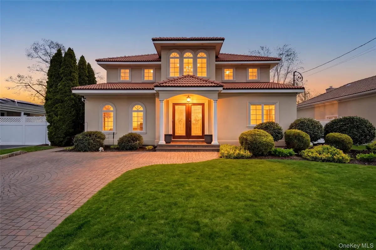 59 Park Lane, Massapequa, NY 11758 - #1