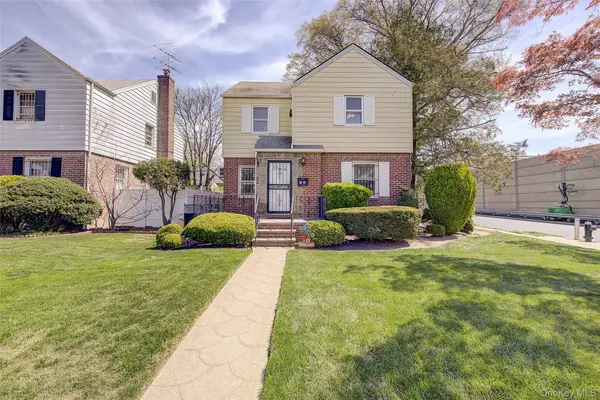 58-55 212th Street, Bayside, NY 11364