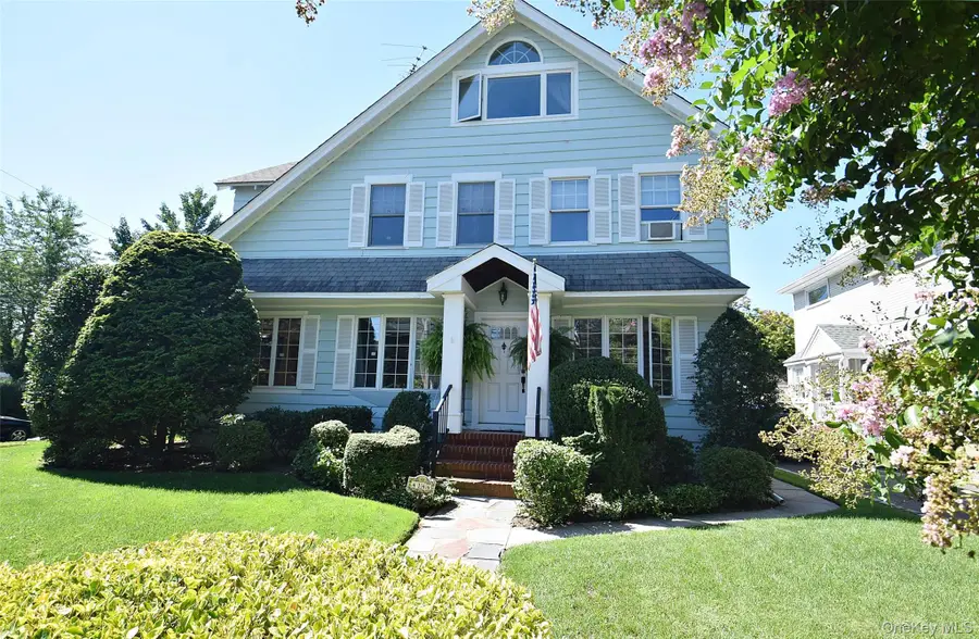 4144 Westmoreland Street, Little Neck, NY 11363 - #3