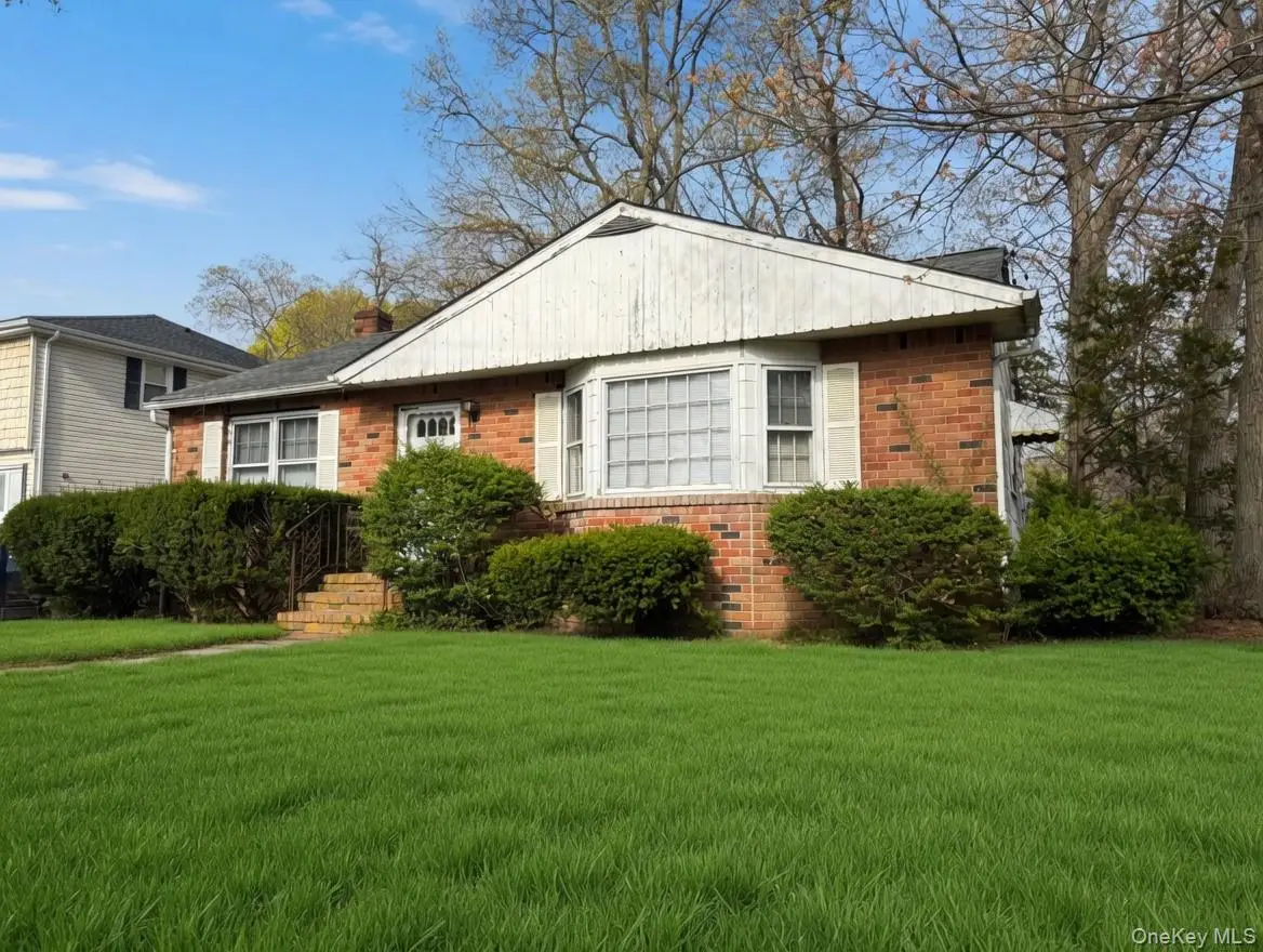 17 Lake Prom, Ronkonkoma, NY 11779 - #1