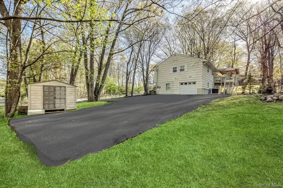 129 E Willow Tree Road, Spring Valley, NY 10977 - #3