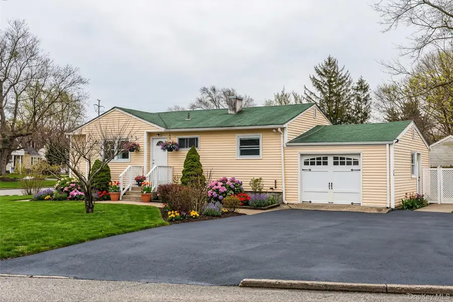 2502 Race Avenue, Medford, NY 11763 - #2