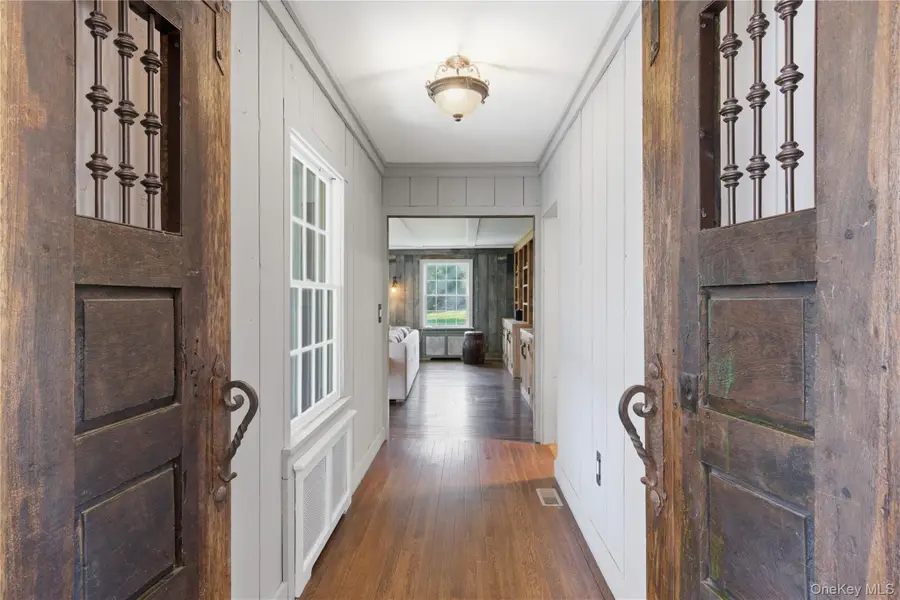 395 W Neck Road, Lloyd Harbor, NY 11743 - #3