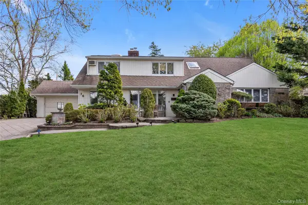 76 Parkview Drive, Searingtown, NY 11507